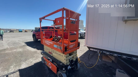 2022 JLG ES1932