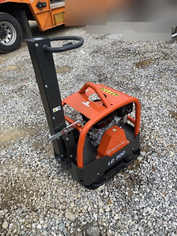 2024 HUSQVARNA LG300