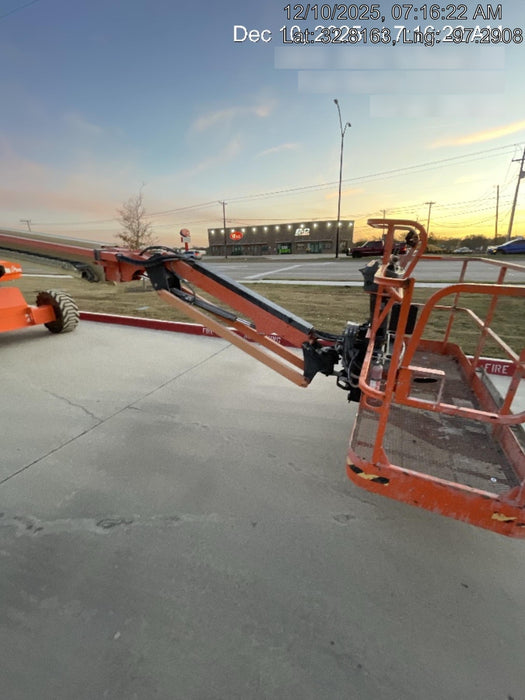 2022 JLG 660SJ