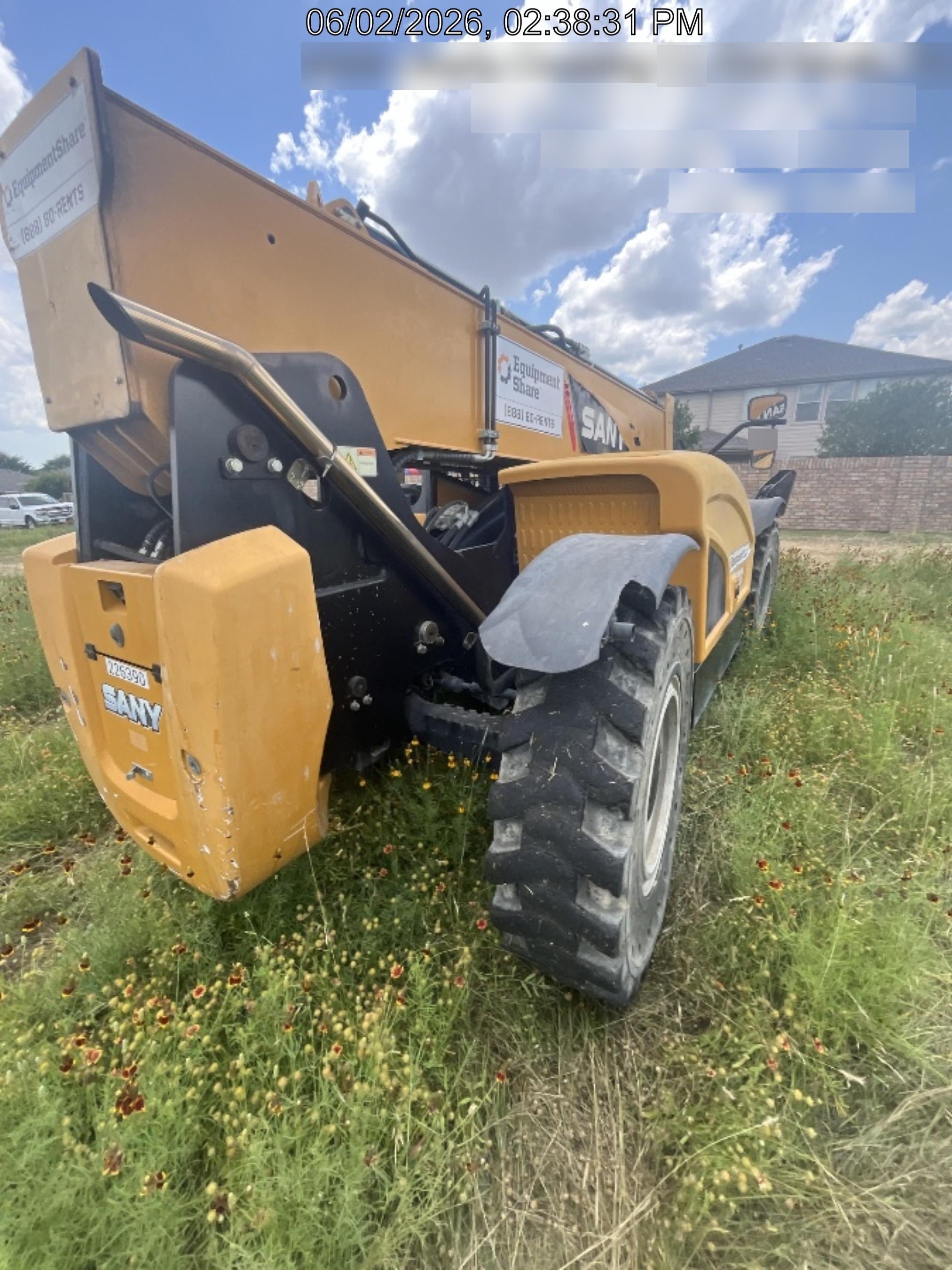 2022 SANY STH1056