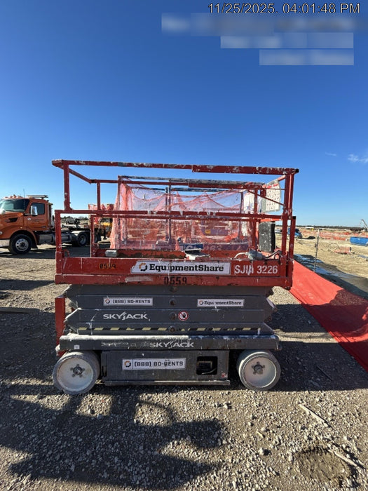 2015 Skyjack SJIII-3226 26' Scissor Lift