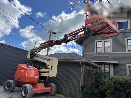 2019 JLG 450AJ