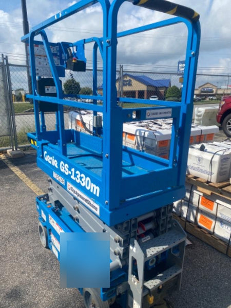 2021 GENIE GS-1330m