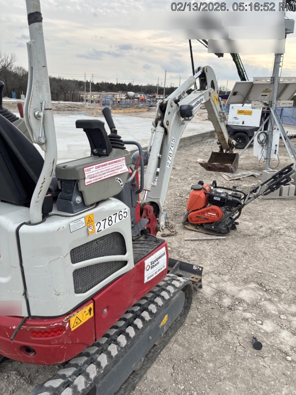 2022 TAKEUCHI TB210R
