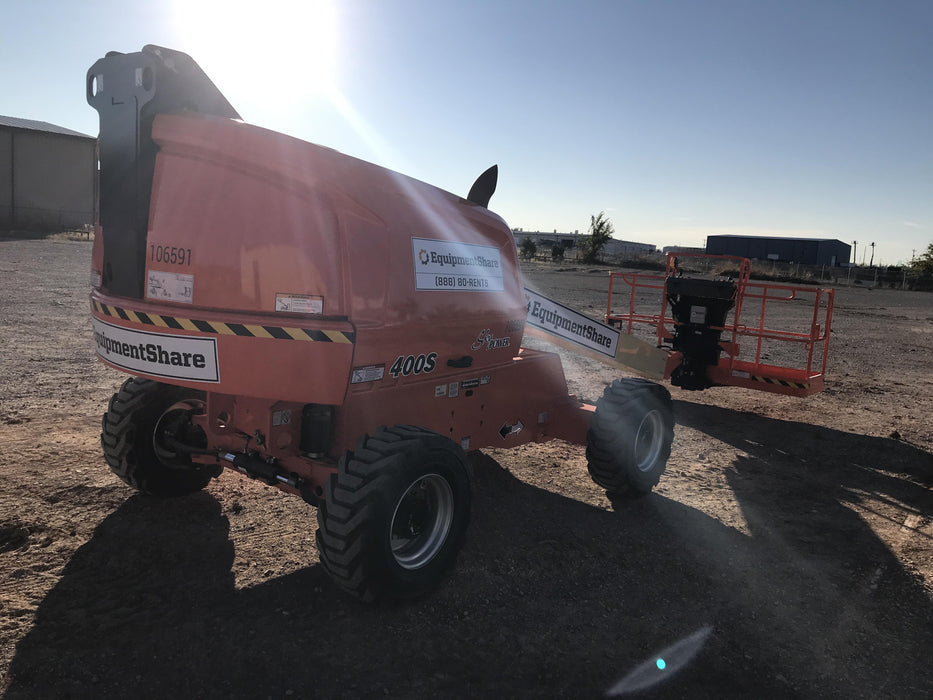 2020 JLG 400S