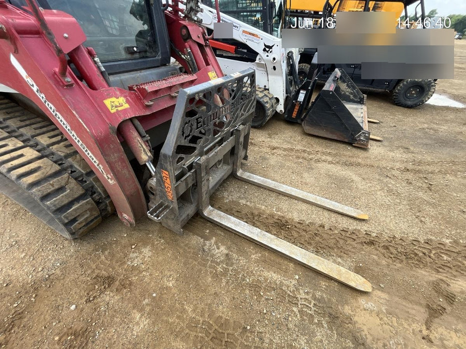 2022 PALADIN 48" Pallet Forks - Paladin