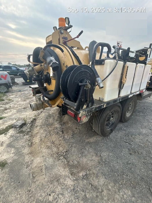 2022 Vac-Tron LP573XDT T4 Koehler Diesel Engine, 500 Gallon Debris Tank, x2 100 Gallon Water Tanks