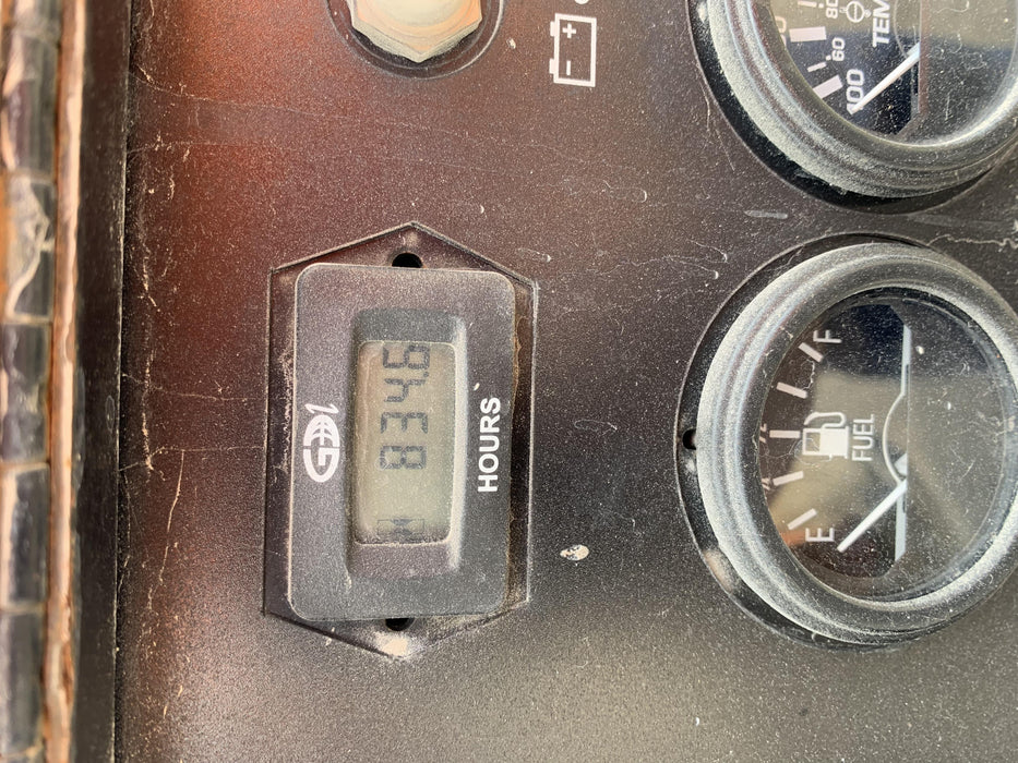 2019 Lincoln Electric Vantage 322 Welder Ready-Pak 3, Two wheel trailer, Fender and Light kit, Cable Rack