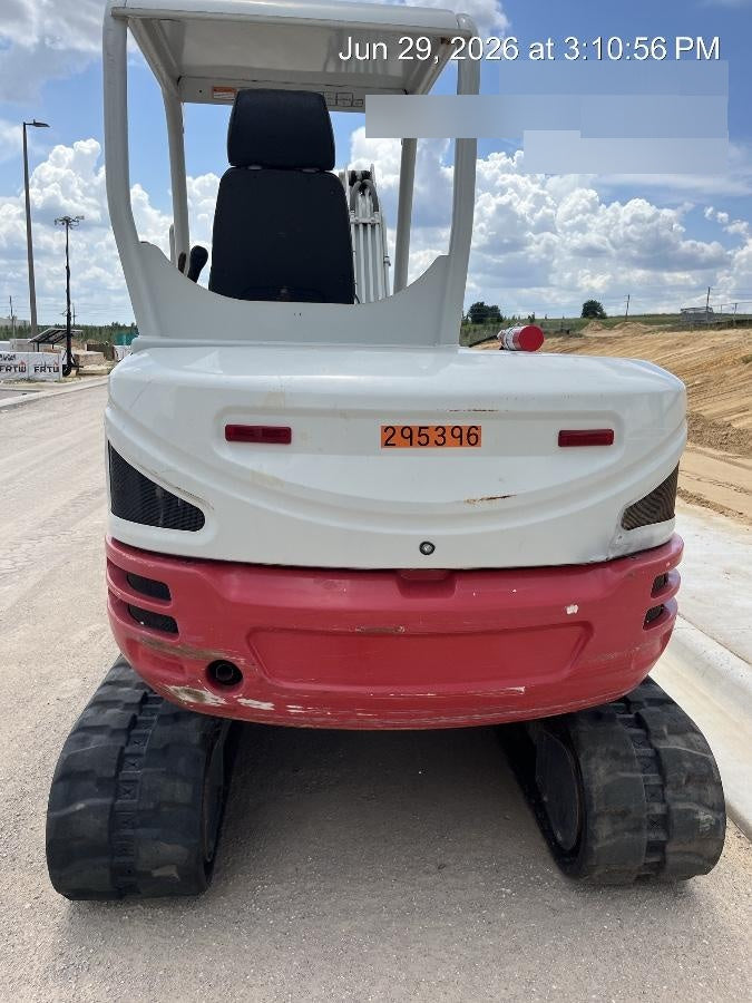 2023 TAKEUCHI TB250-2R