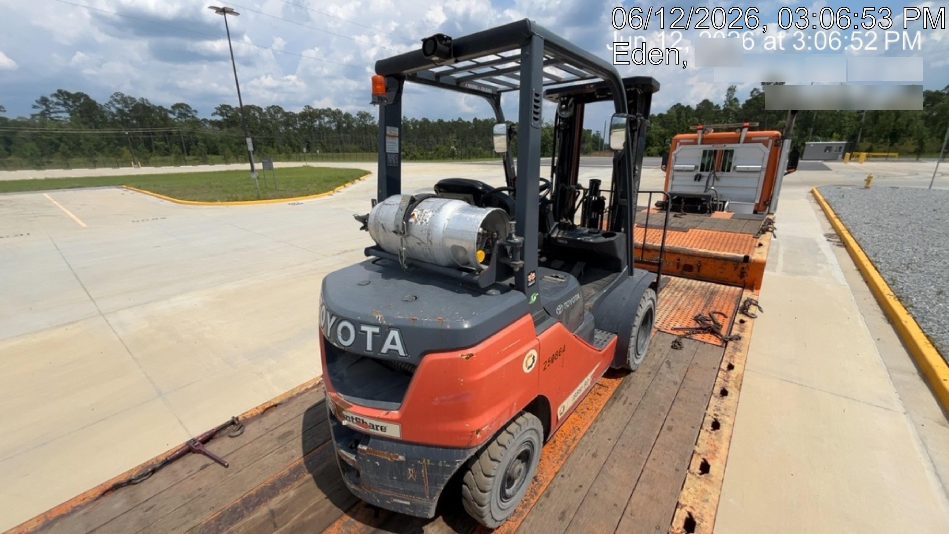 2022 TOYOTA 50-8FGU25