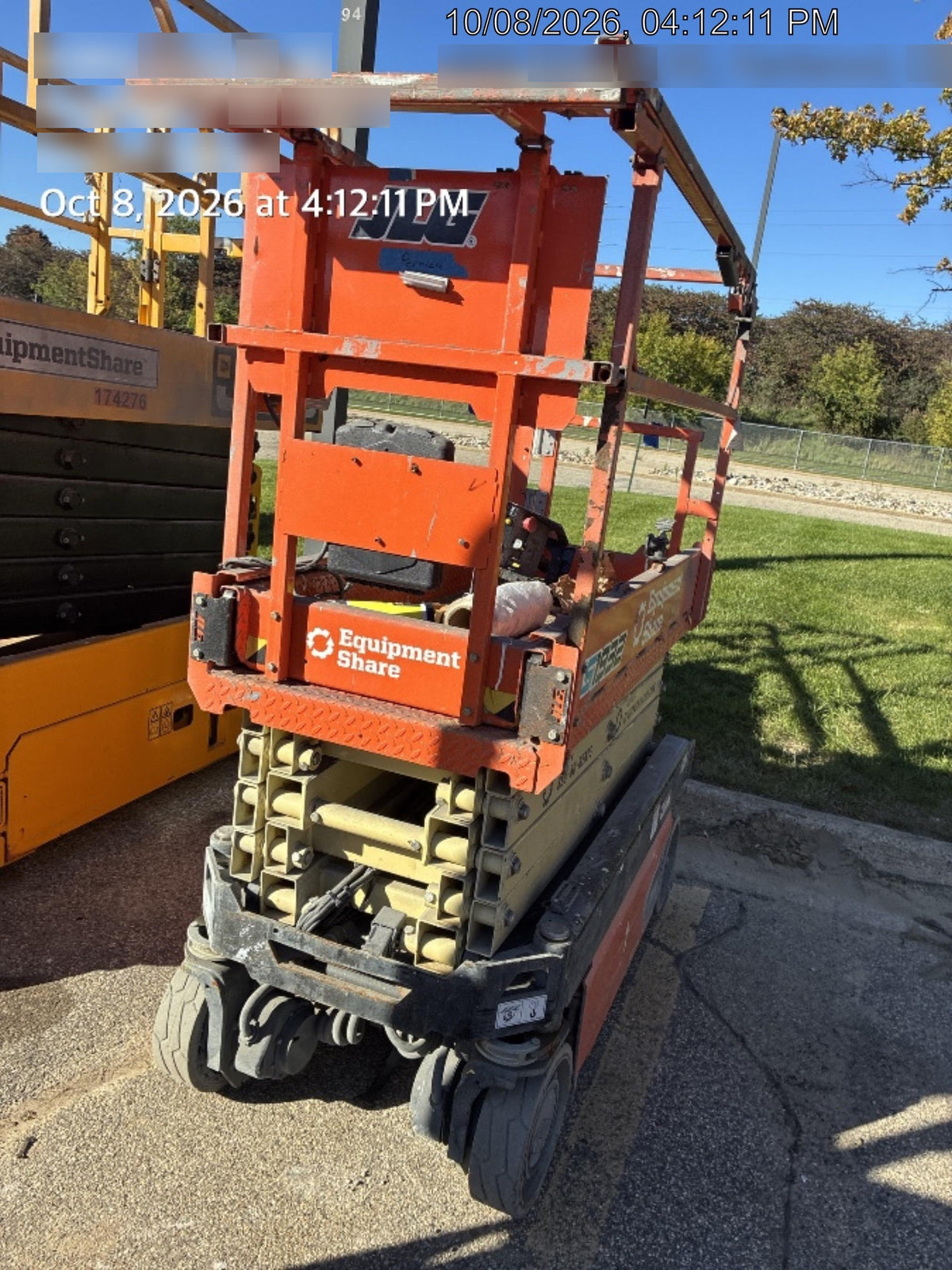 2022 JLG ES1932