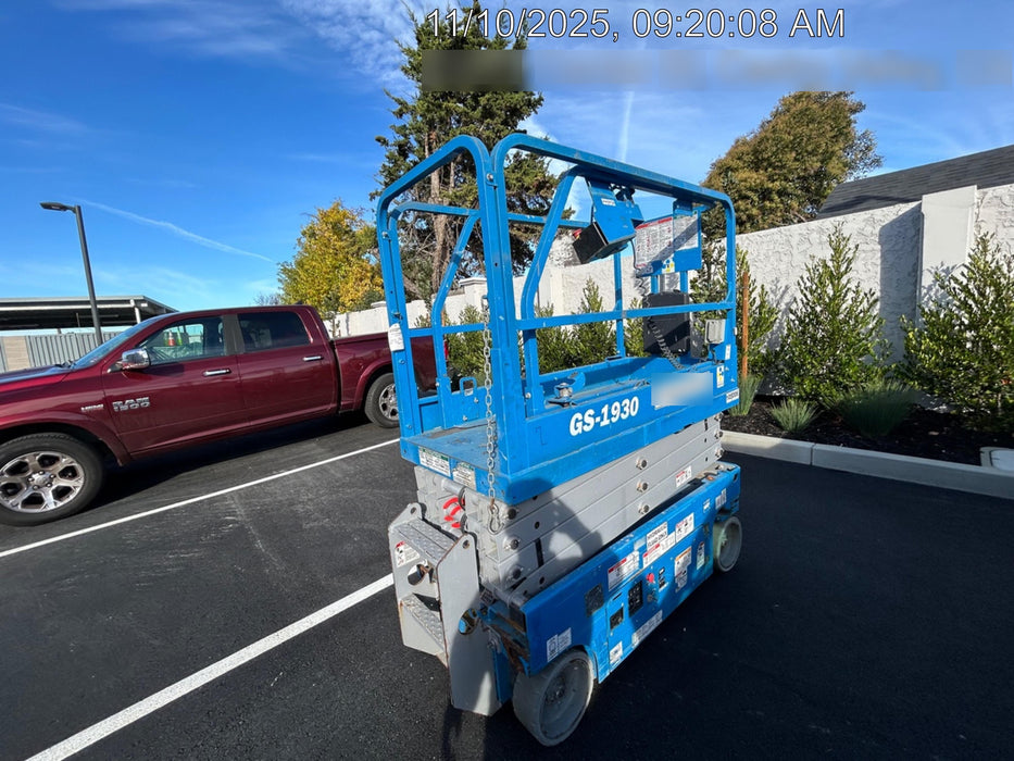 2020 Genie GS-1930 Fixed rails with chain entry gate - Pre A92.20, 800W Inverter