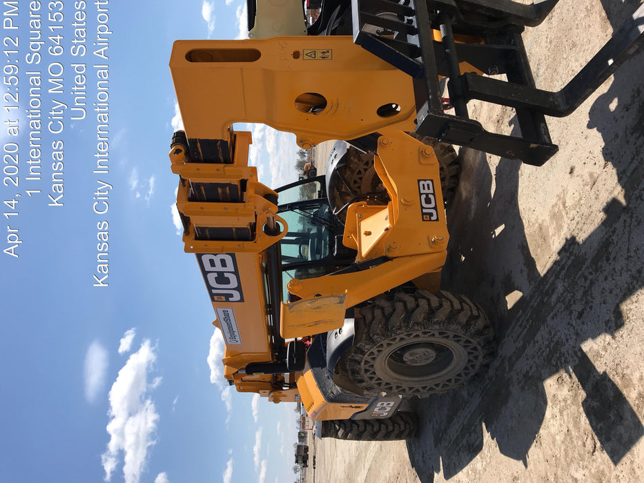 2019 JCB 512-56 Cab/Heat/Air, 109 HP, Solid Tires, STD Worklight, Beacon, Aux Hydraulics, Lifting Eye, Back up Alarm w/66" Carriage/60" Forks