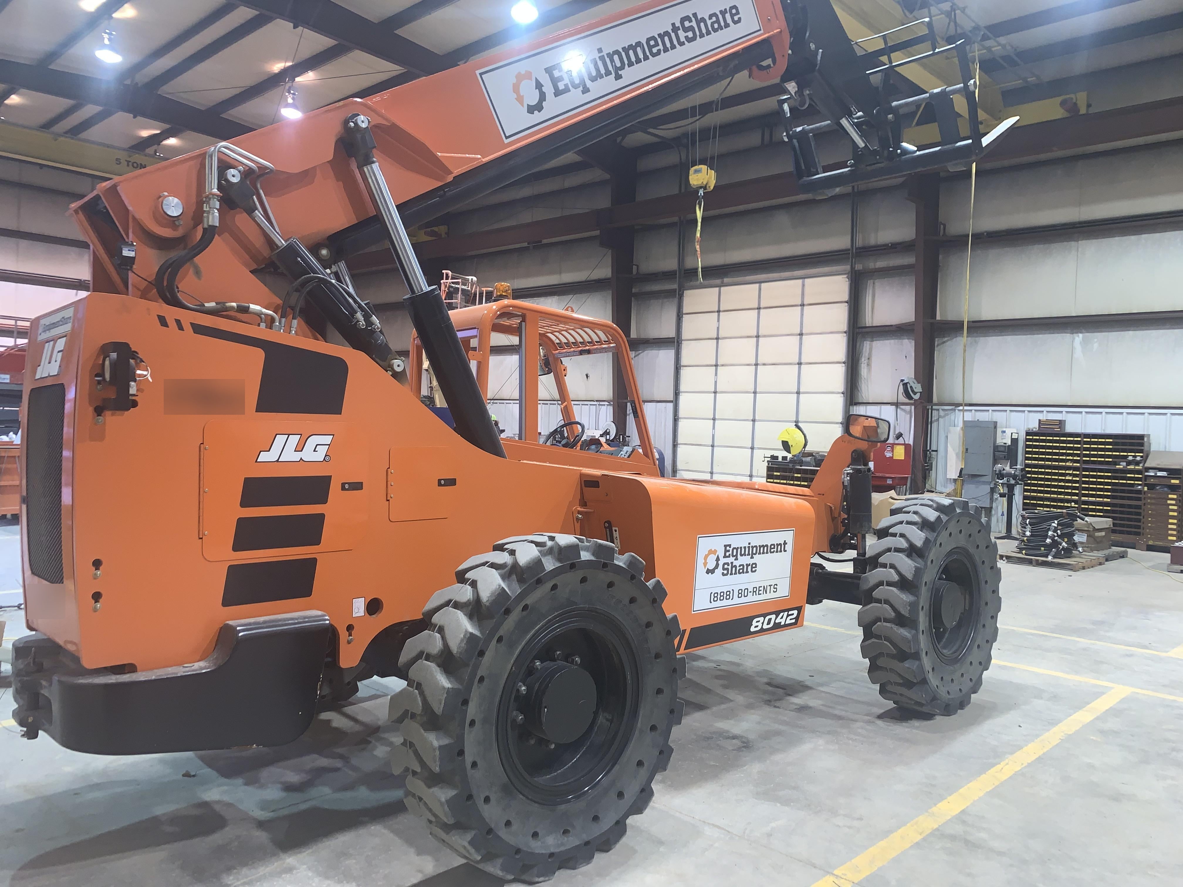 2019 SKYTRAK 8042