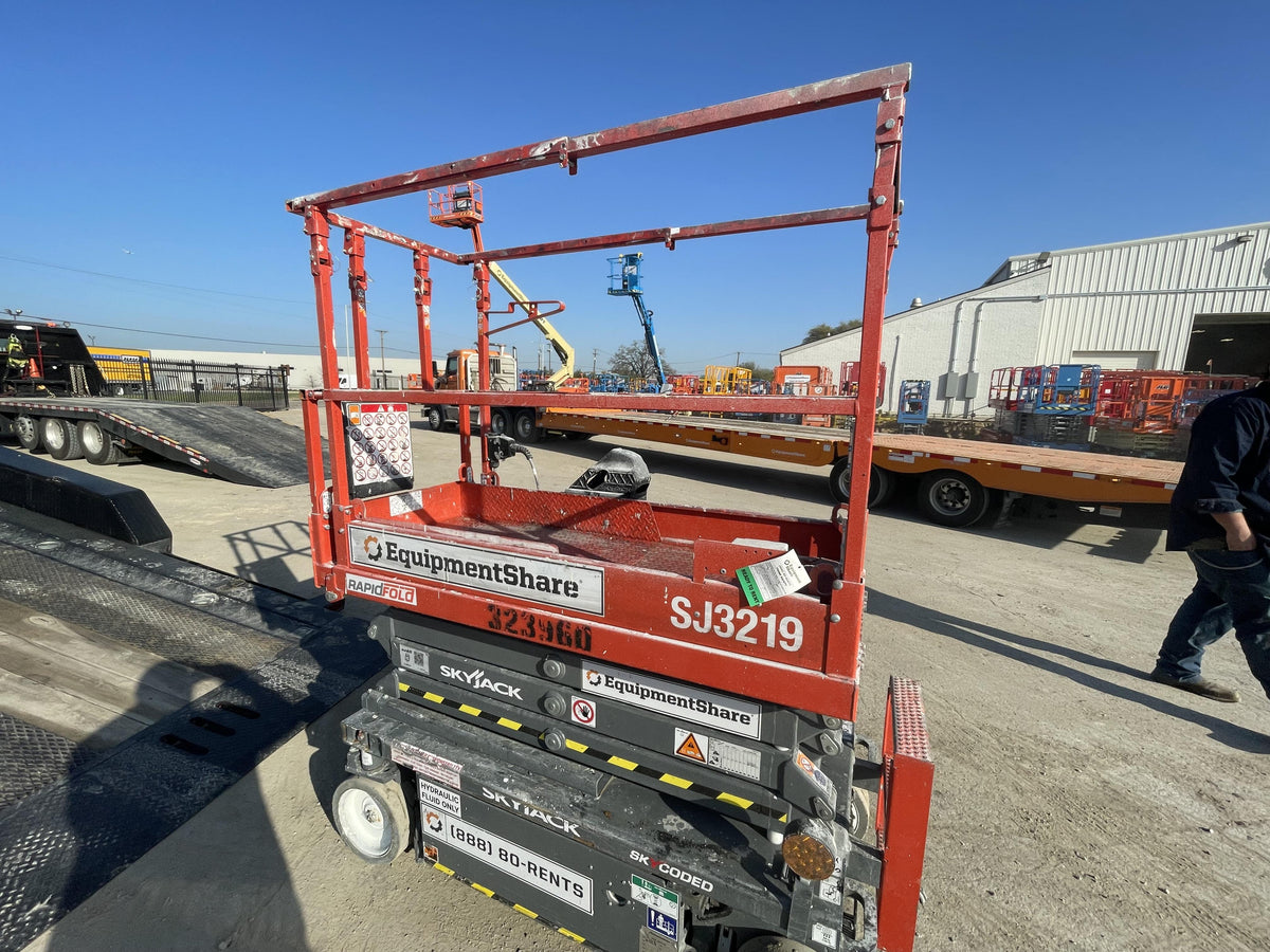 2023 SKYJACK SJ3219