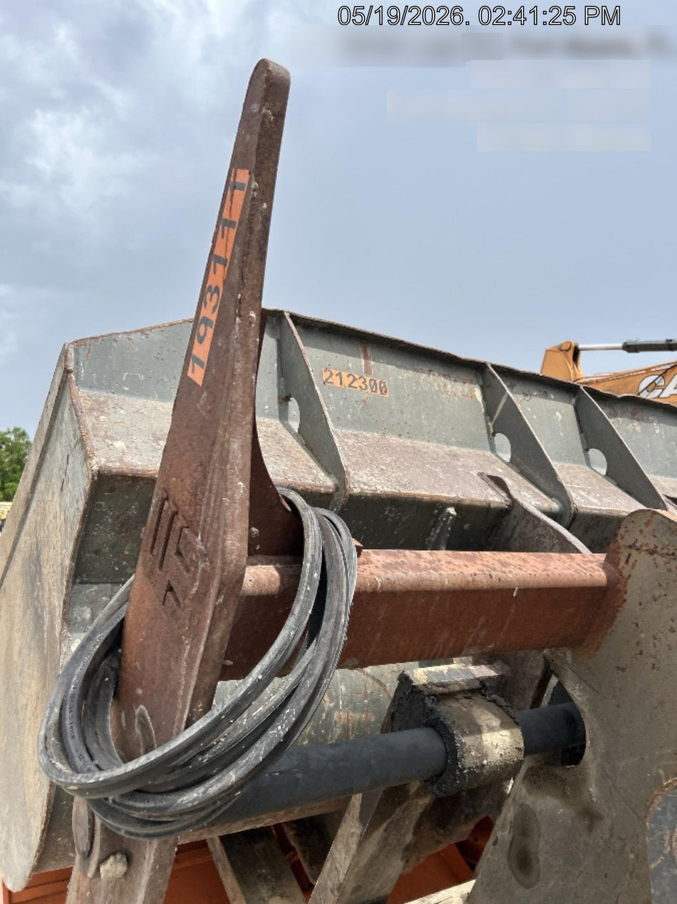 2014 WERK-BRAU 96" Loader Fork Carriage - Werk-Brau