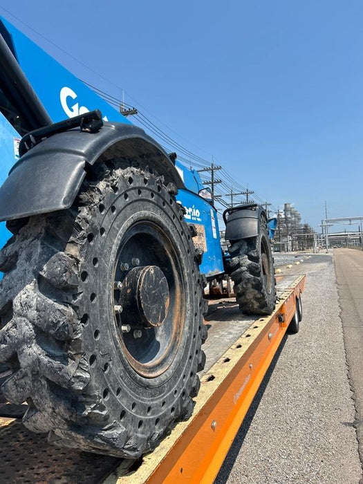 2017 Genie GTH-1056 Open Cab, Solid Tires