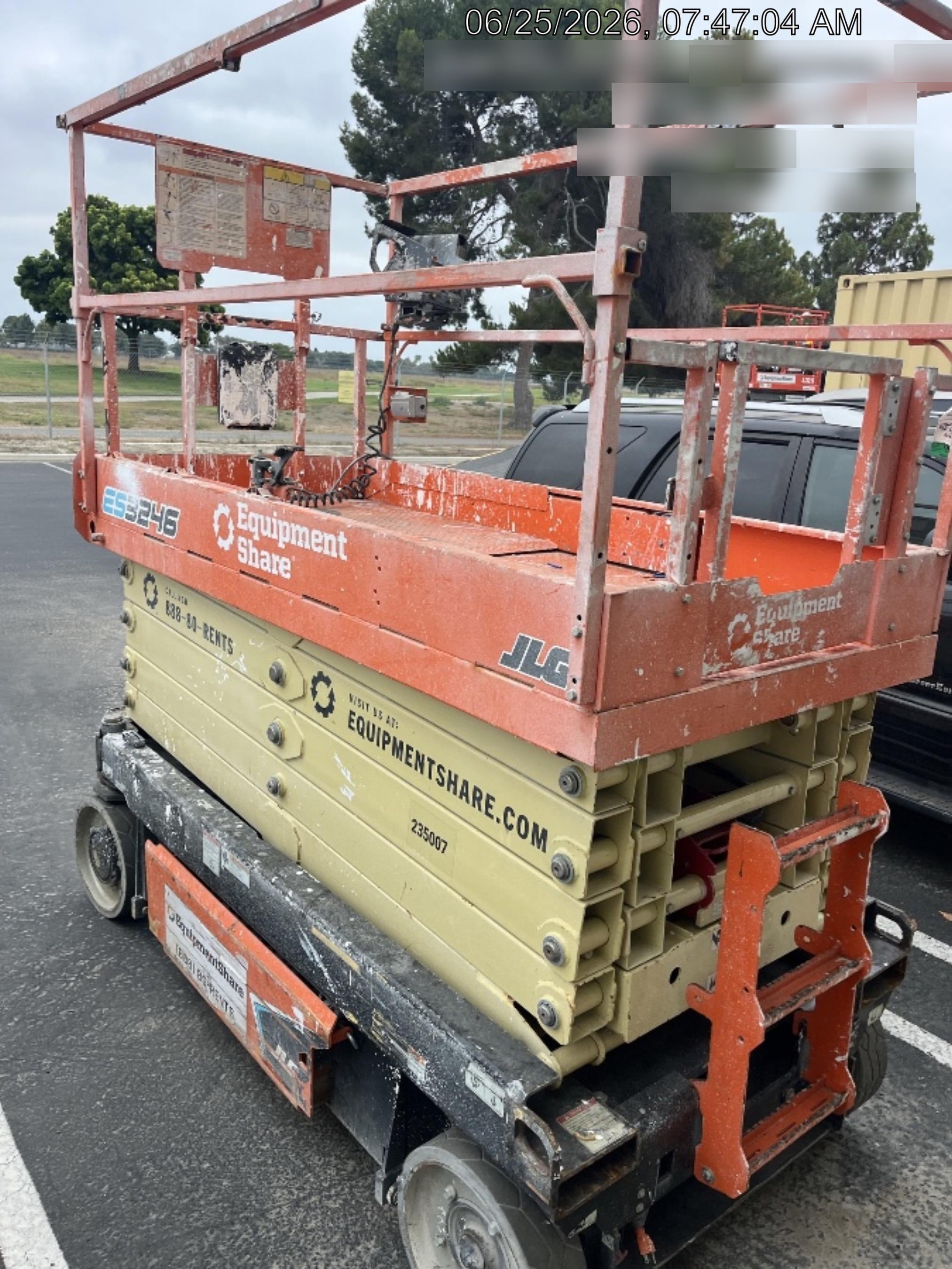 2022 JLG ES3246