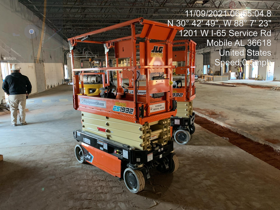 2021 JLG ES1932