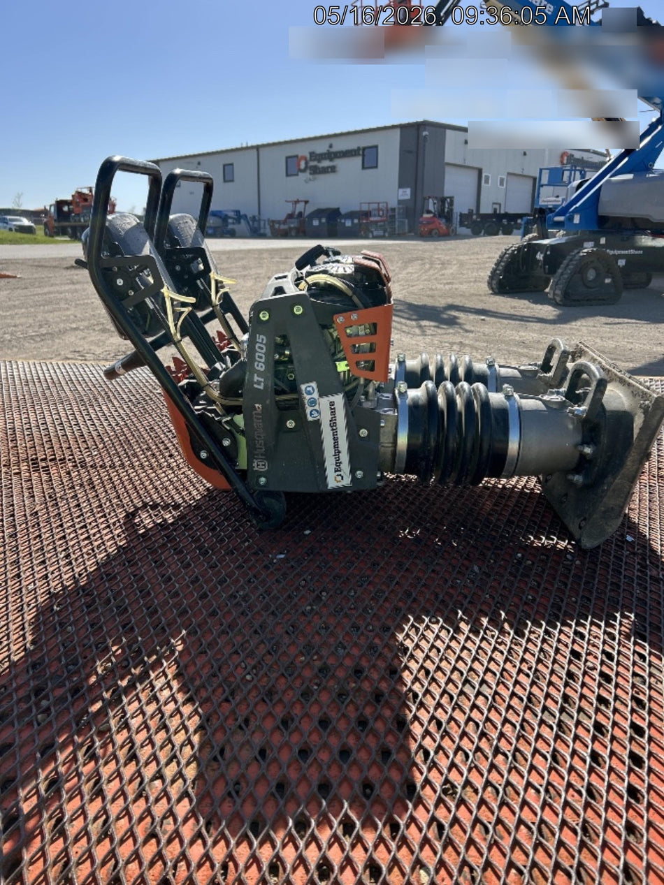 2024 HUSQVARNA LT6005