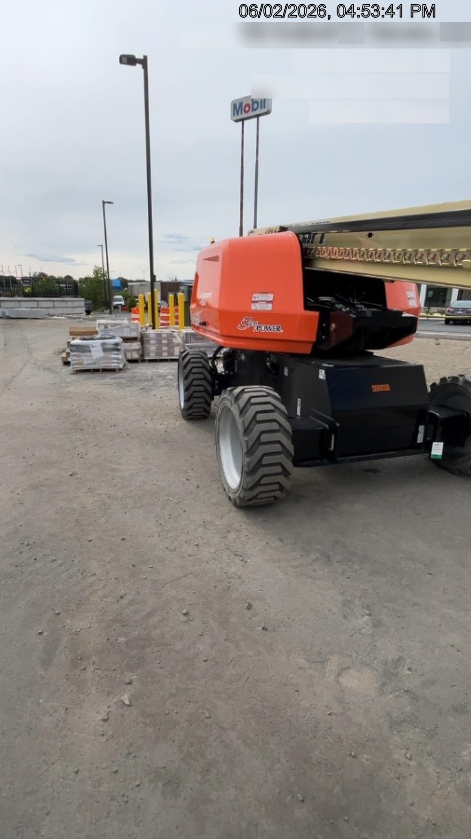 2024 JLG 660SJ