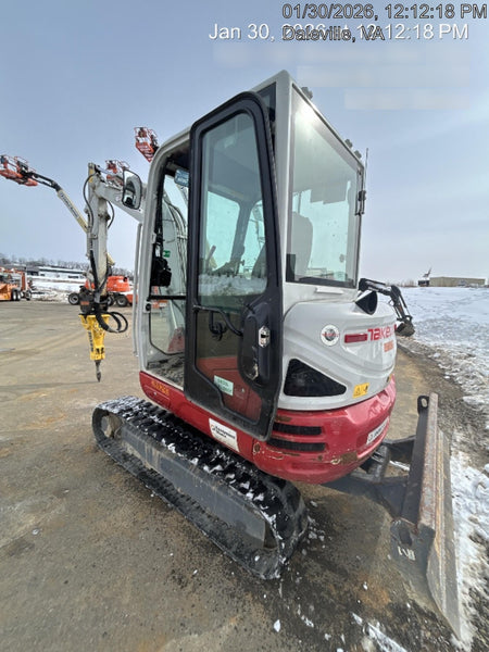 2022 TAKEUCHI TB235-2CR