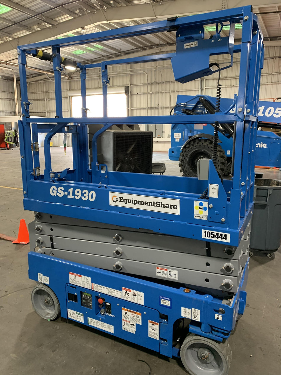 2020 Genie GS-1930 Solid Non Marking Tires, Beacon, Folding rails with half height swing gate, 800W Inverter
