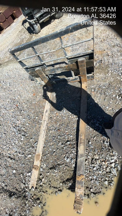 2022 ARROW MATERIAL HANDLING 72" Pallet Forks - Arrow