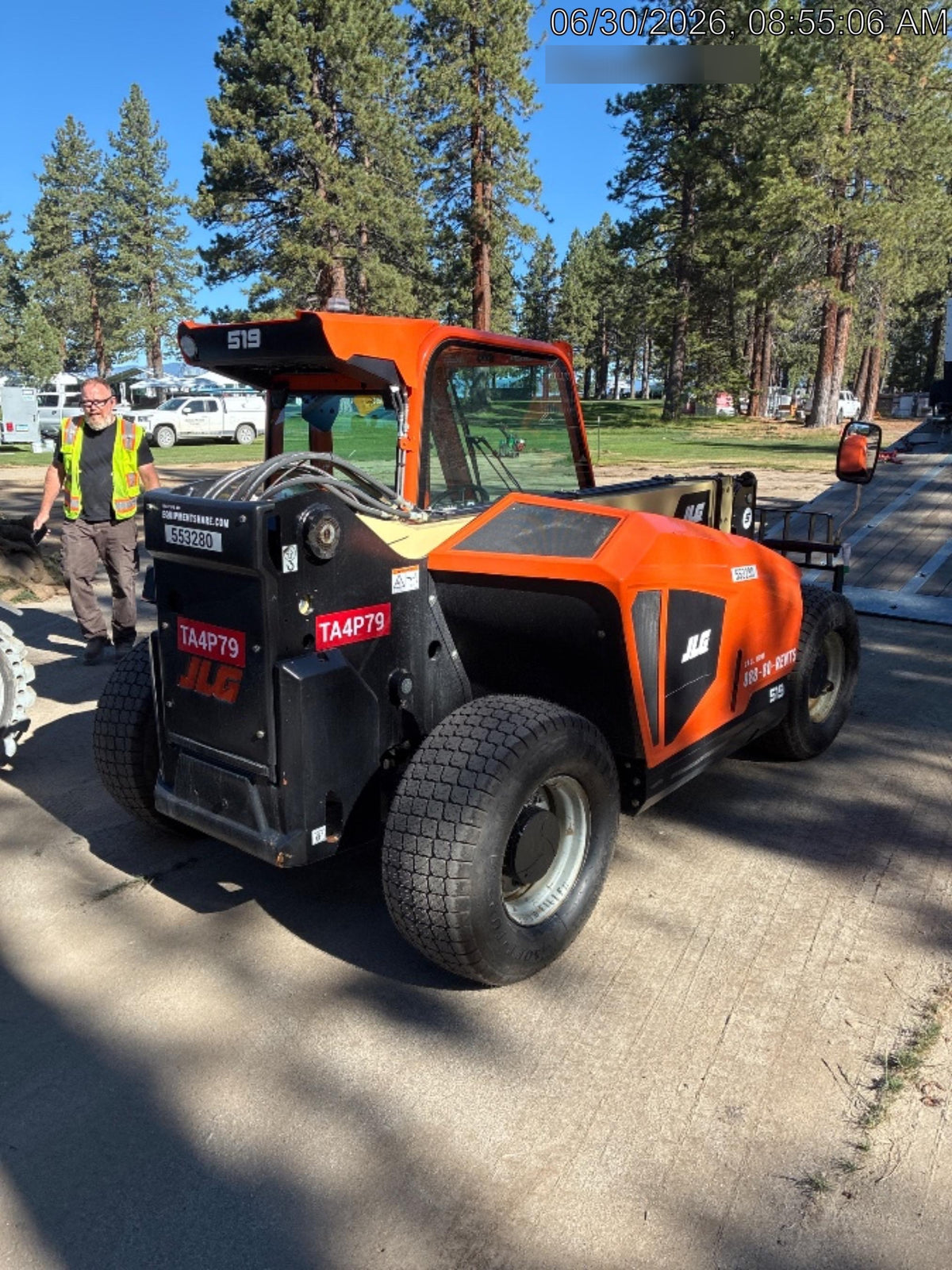 2025 JLG 519