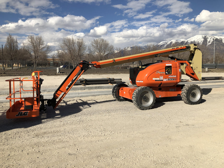 2019 JLG 600AJ