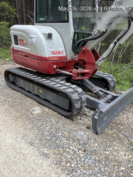 2024 TAKEUCHI TB250-2CR