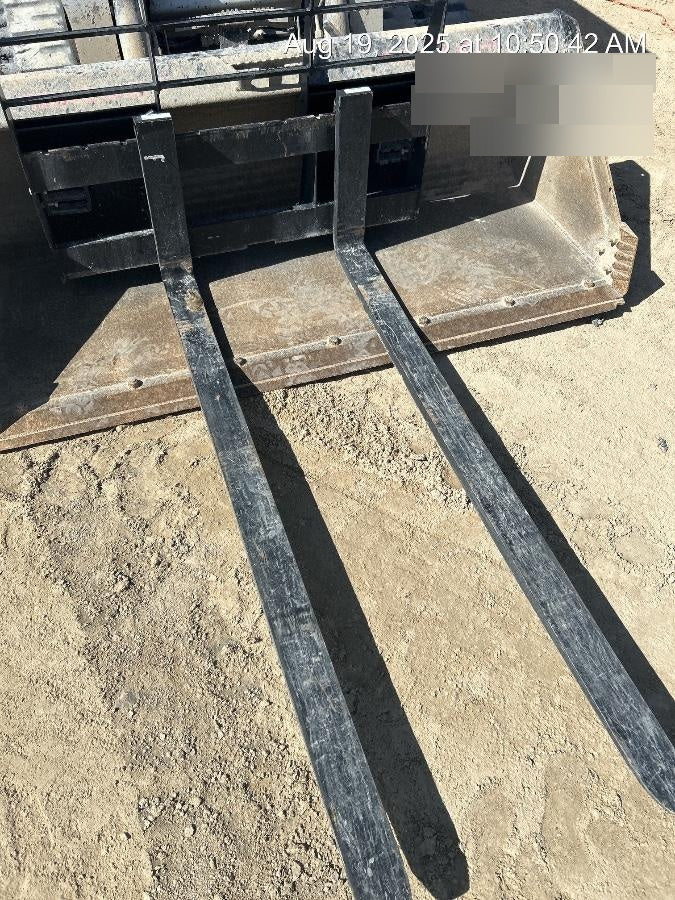 2025 ARROW MATERIAL HANDLING F5100CB - 72"