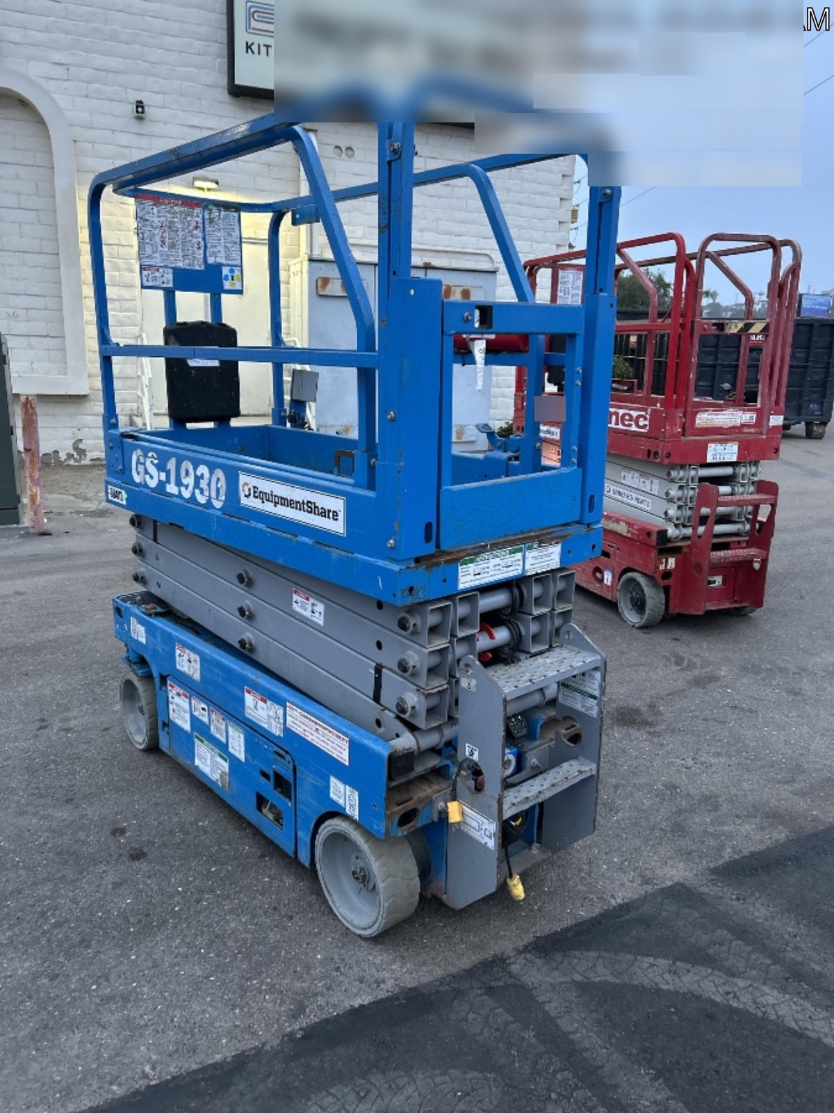 2019 Genie GS-1930 Half Height Swing Gate, 800W Inverter