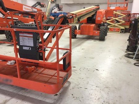 2016 JLG 660SJ