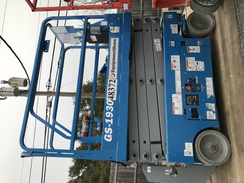 2019 Genie GS-1930 Fixed rails with chain Entry