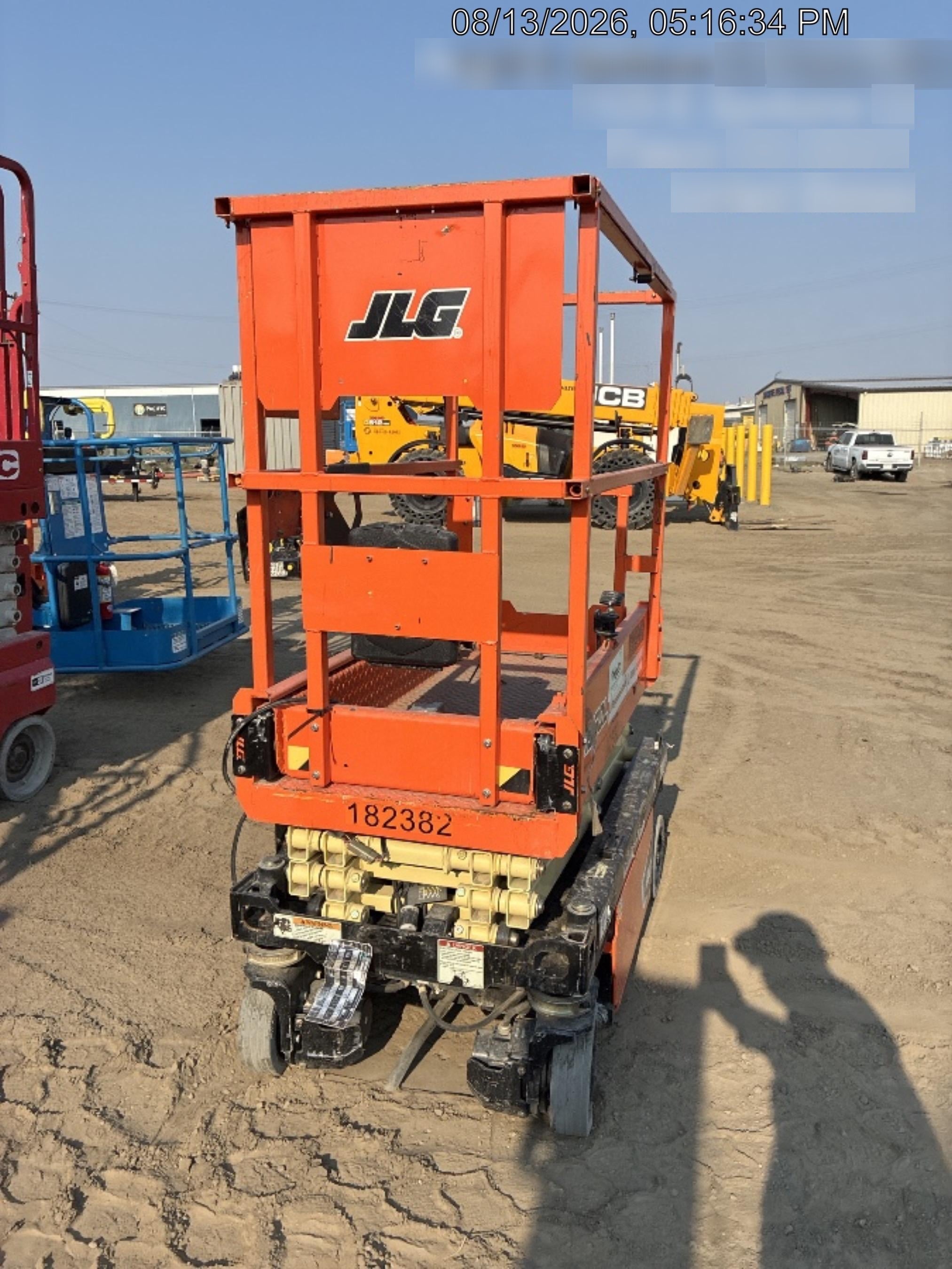 2021 JLG ES1330L