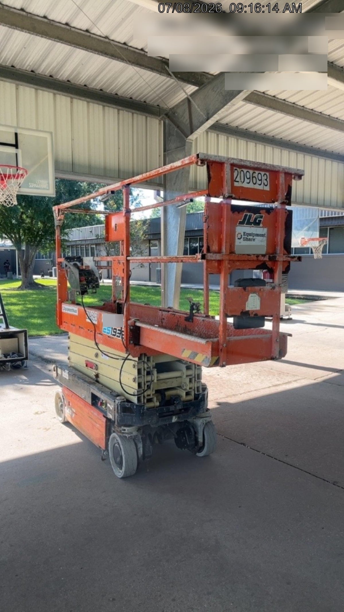 2022 JLG ES1932