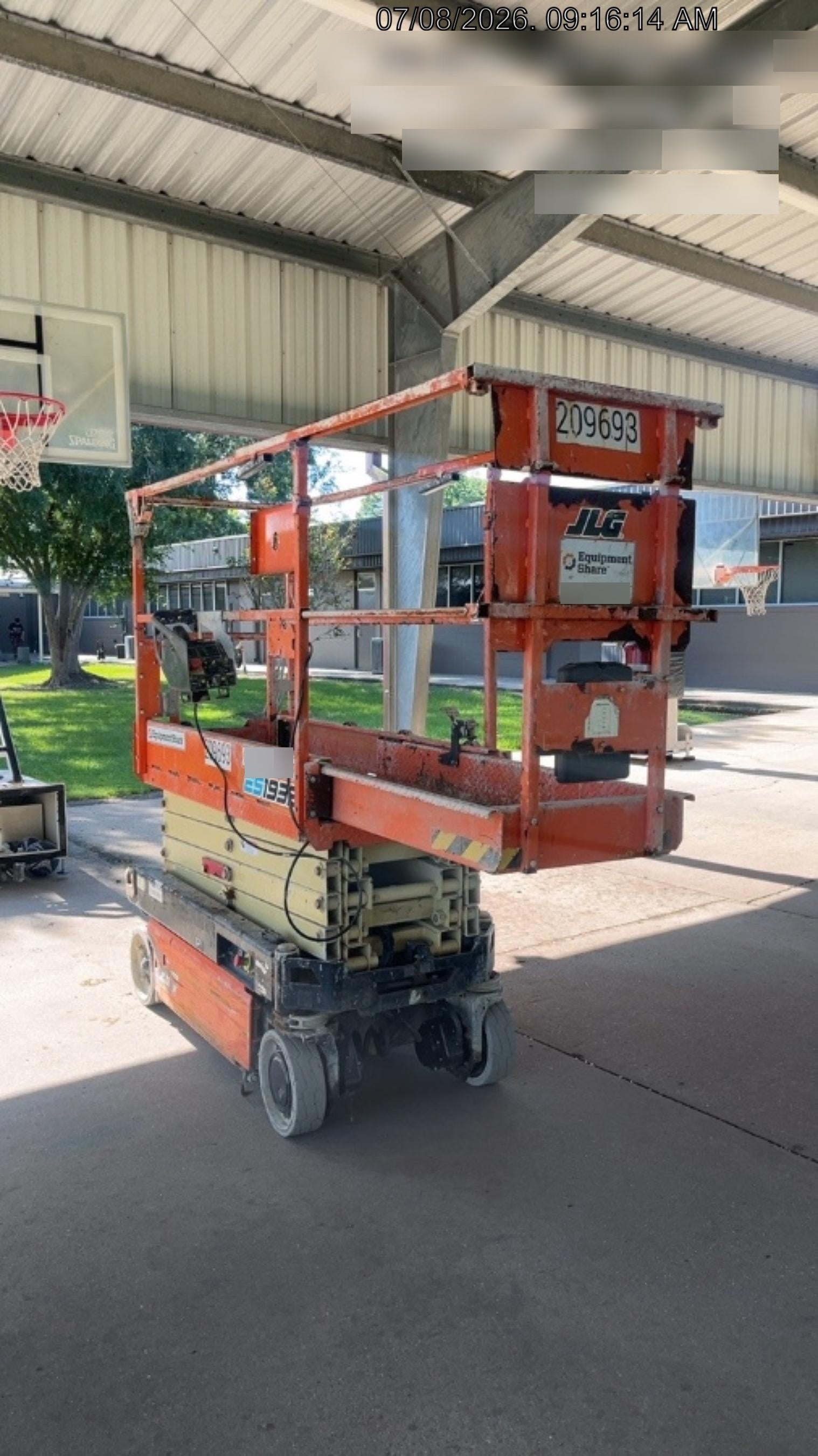 2022 JLG ES1932