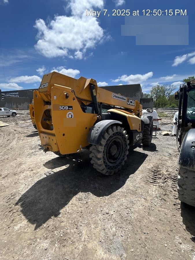 2020 JCB 509-42 Cab/Heat/Air, Solid Tires, Work Lights, Beacon, Aux Hydraulics, Back up Alarm, Lifting Eye, ES Decals