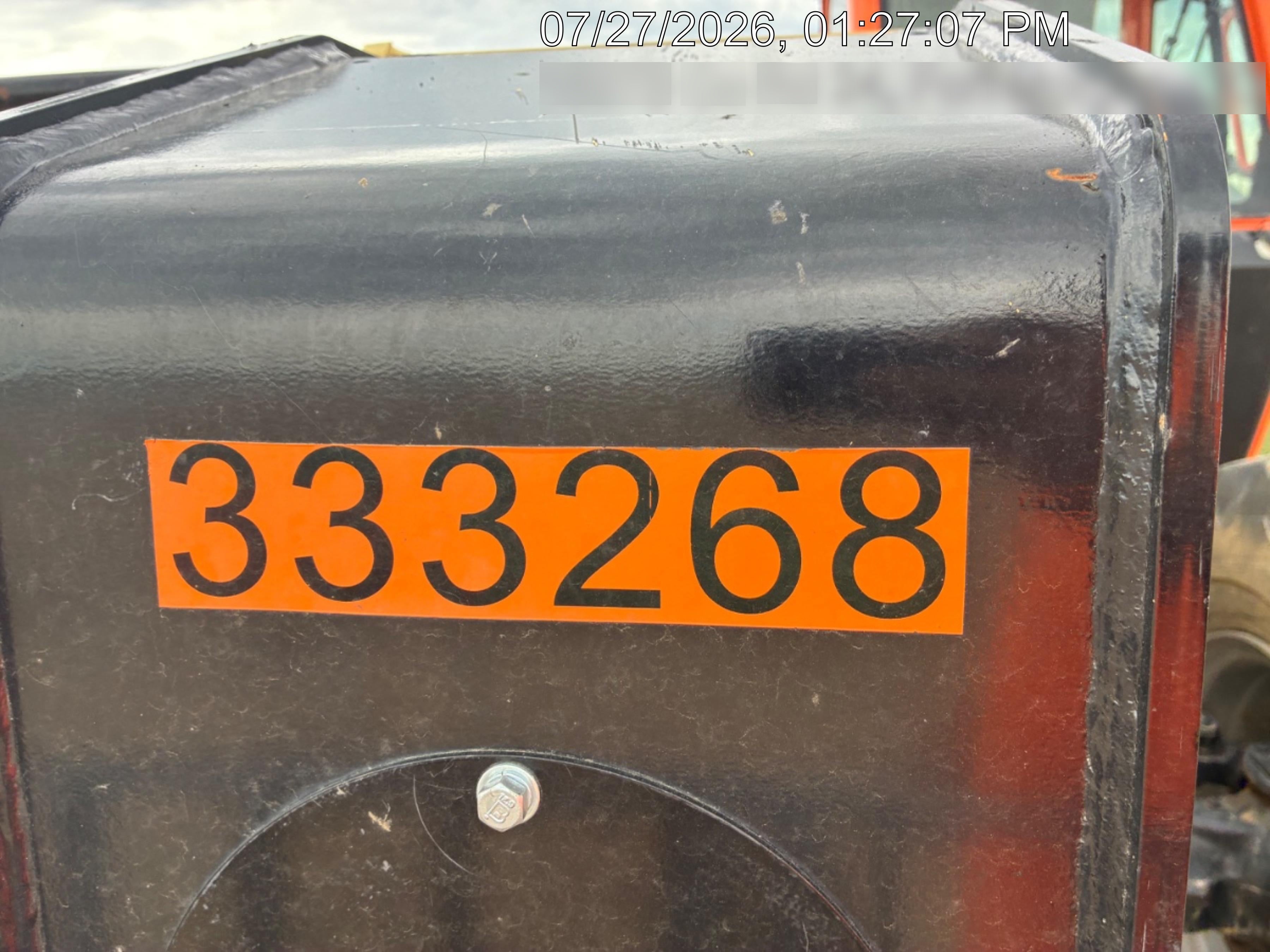 2023 JLG 1732