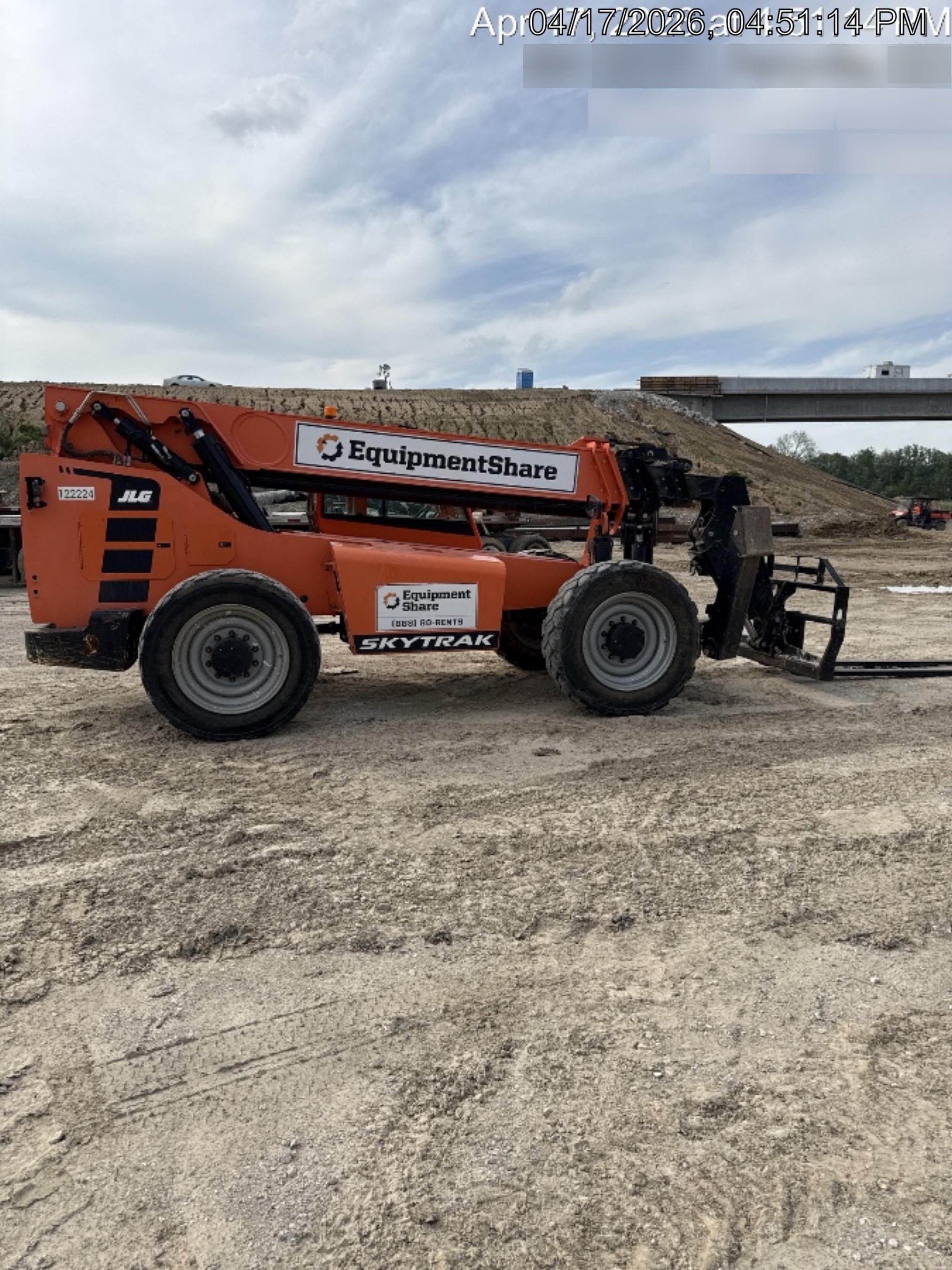 2021 SKYTRAK 12054