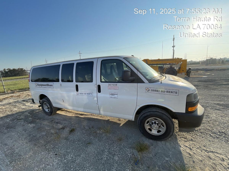 2023 CHEVROLET Express Van - Rental