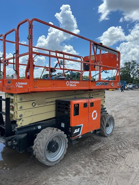 2022 JLG ERT4069