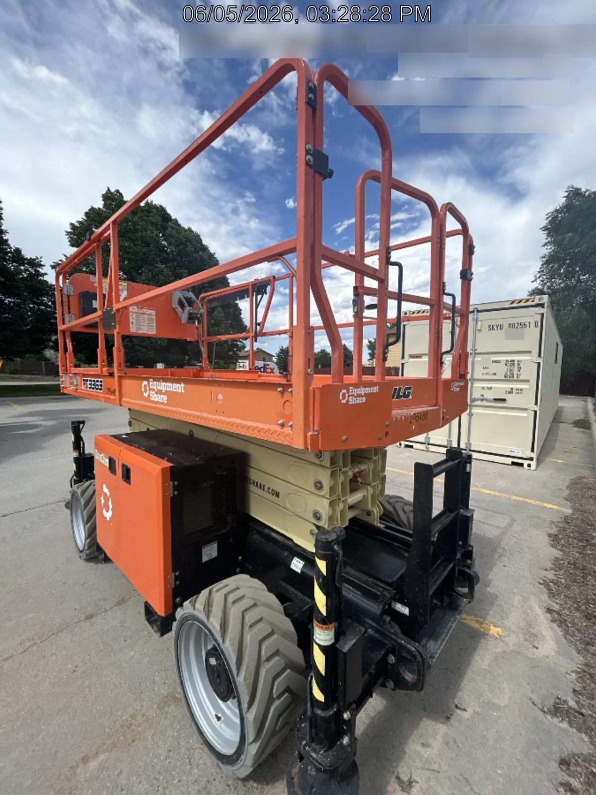 2023 JLG RT3369