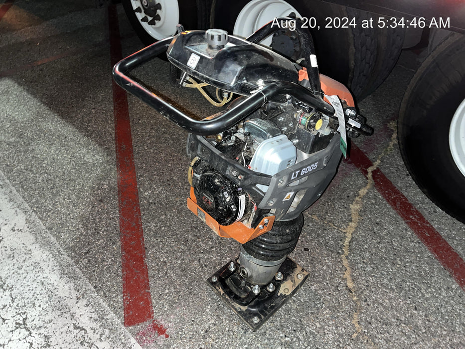 2024 HUSQVARNA LT6005