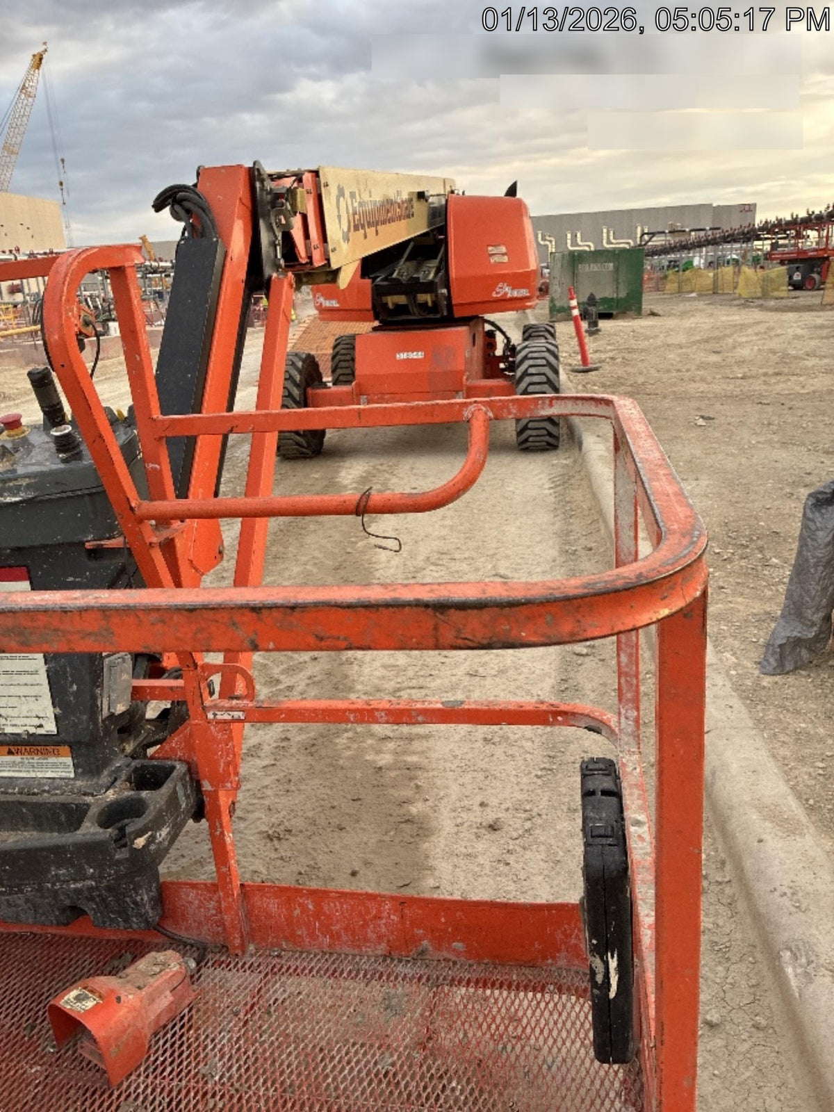 2023 JLG 660SJ