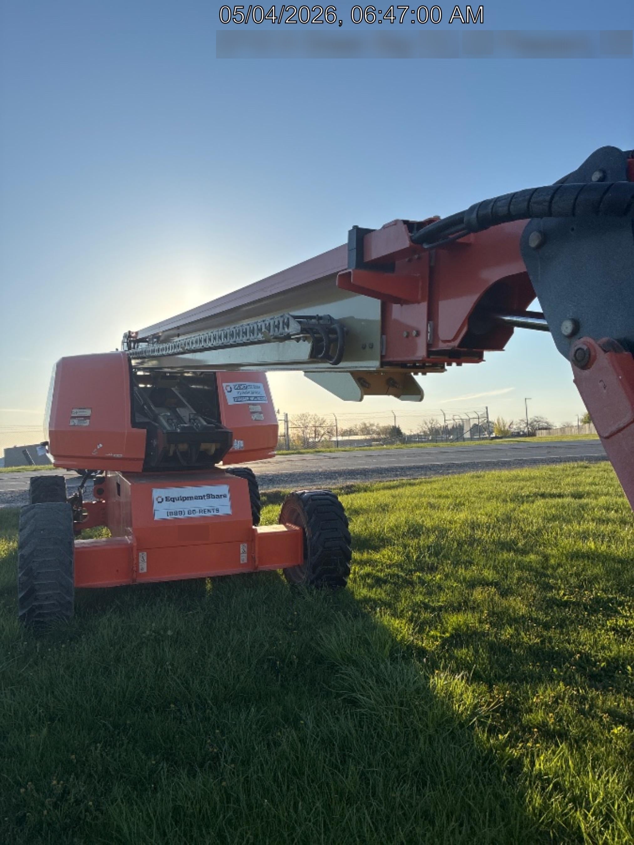 2019 JLG 660SJ