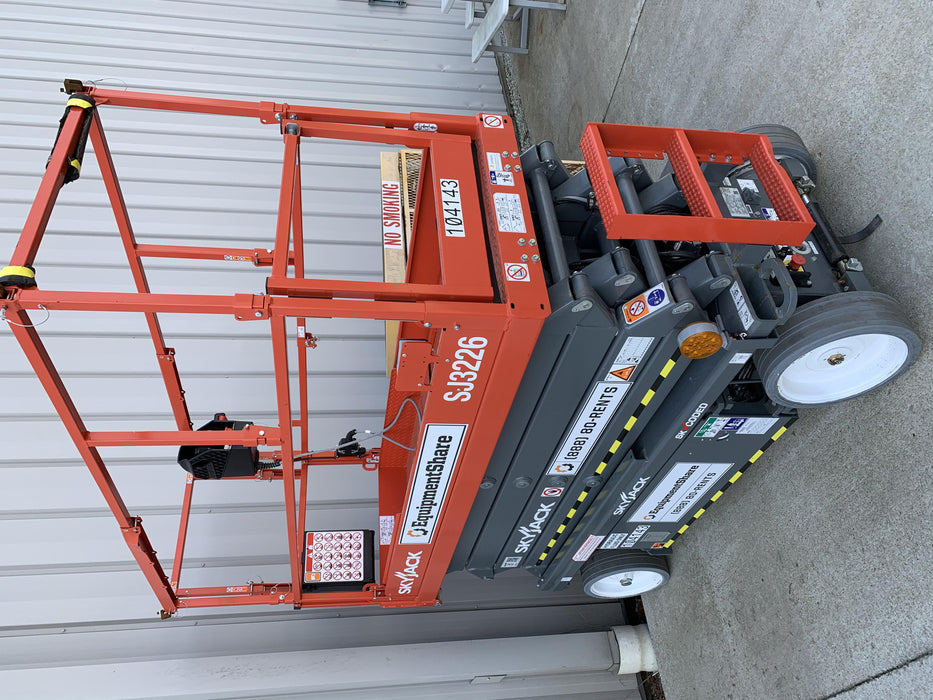 2020 Skyjack SJIII-3226 Solid NM Tires, Half height spring hinged entry gate, Dual Beacons