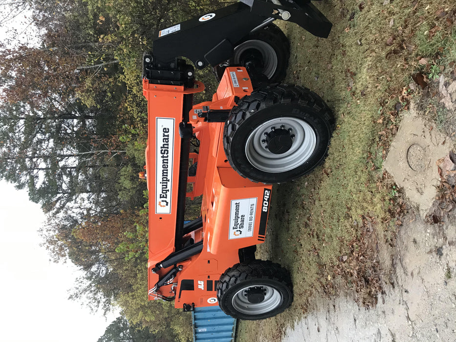 2020 Skytrak 8042 74 Hp, FF Tires, Work Lights, Beacon, Aux Hydraulics, Back up Alarm, Lifting Eye, ES Decals