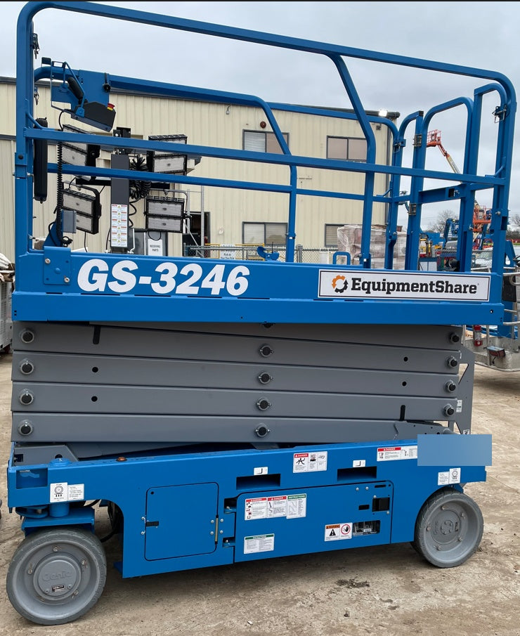 2022 GENIE GS-3246